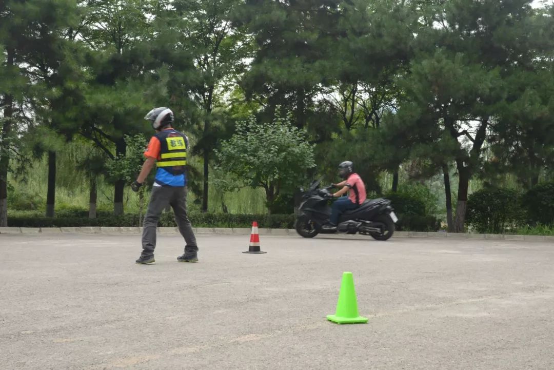 买了踏板后应该再买什么呢,买了踏板摩托车的感受