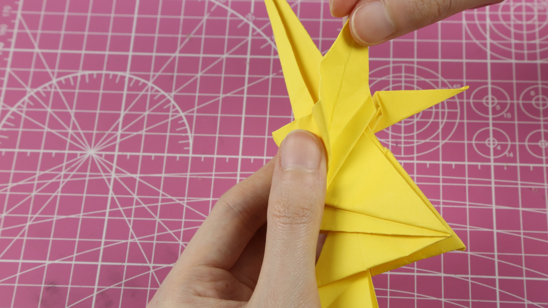 会动的玩具恐龙骨架手工折纸,折纸恐龙玩具简单视频