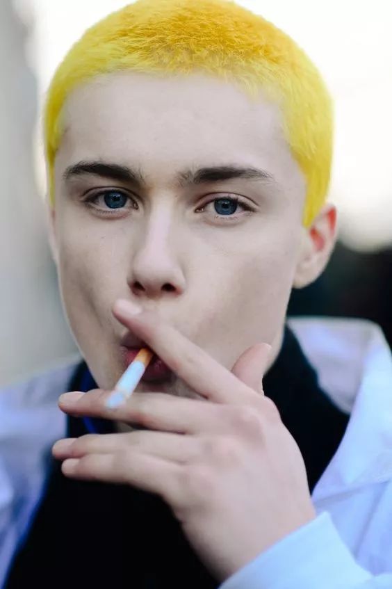 发型师如何学习染发技巧,发型师不会告诉你的染发小秘密