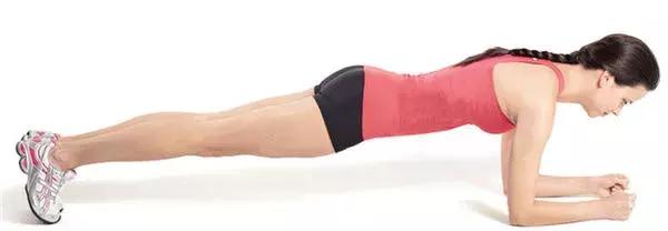 平板支撑每天坚持1分钟,平板支撑只能坚持1分钟