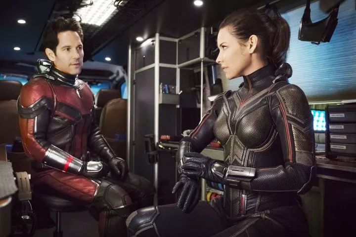 蚁人2最后的彩蛋钢铁侠有望复活,蚁人2是复联4的重要人物