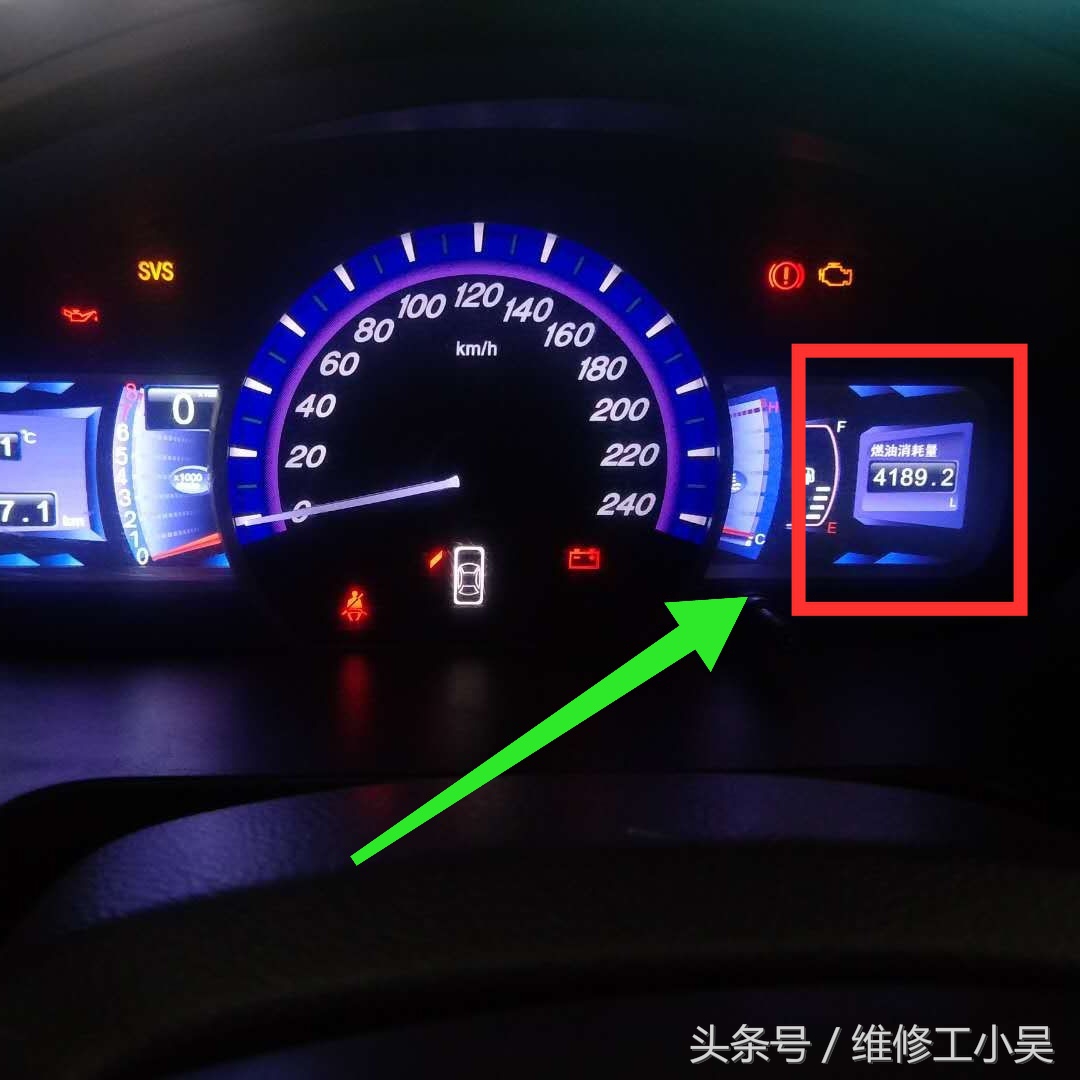 比亚迪发动机漏水是怎么回事,比亚迪f3水泵坏了怎么判断