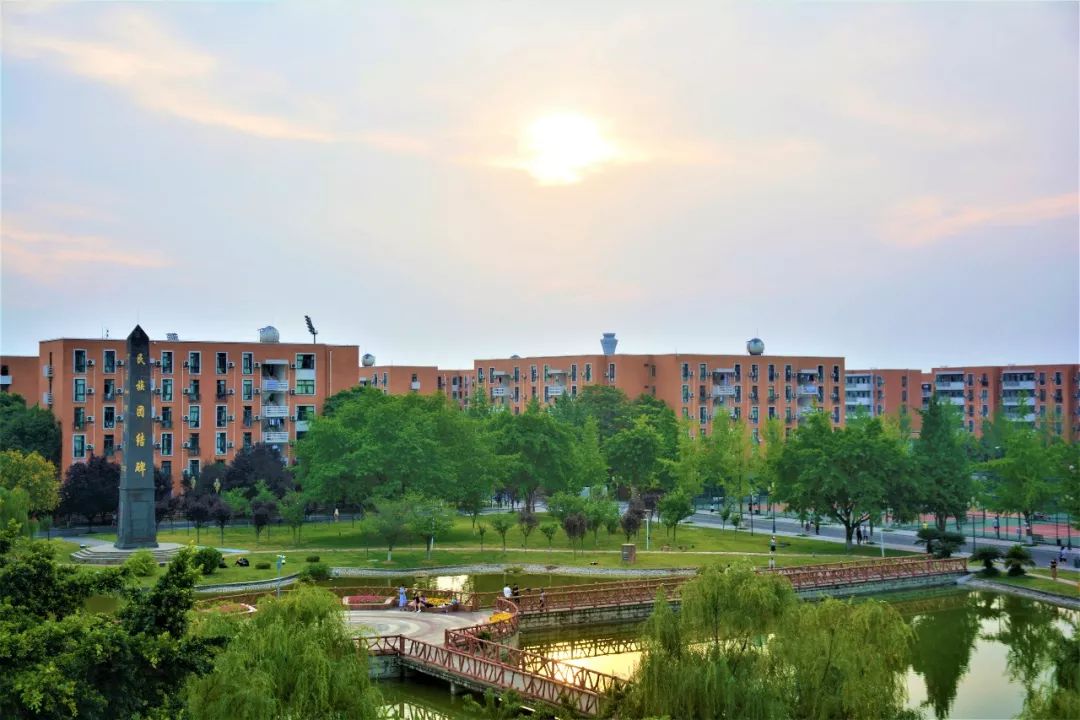 西南民族大学,西南民大网红校区