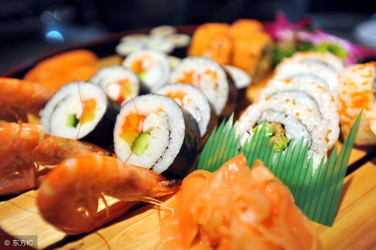 自制牛骨汤麻辣烫美味健康又营养,怎样能学到做麻辣烫的技术