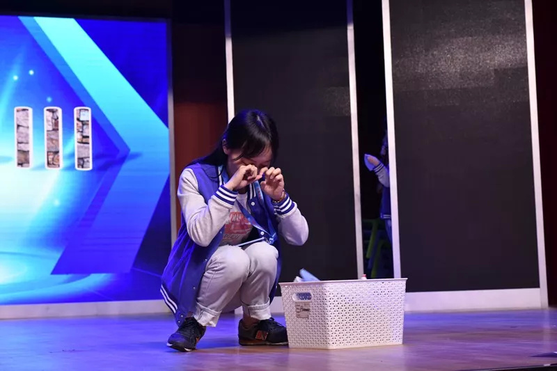 Wecare,wesupport.弗恩英语教师2018MidYearSummerParty