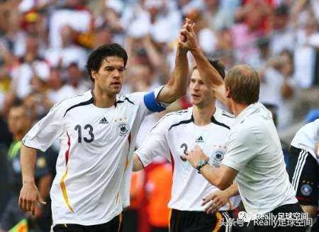 亨利成为法国队教练,亨利法国队教练