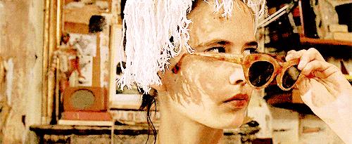 不get一件pvc单品，还怎么愉快的做彼此的塑胶姐妹花？