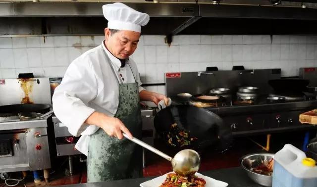 受欢迎的飞行培训机构排名,全国最大的飞机培训机构