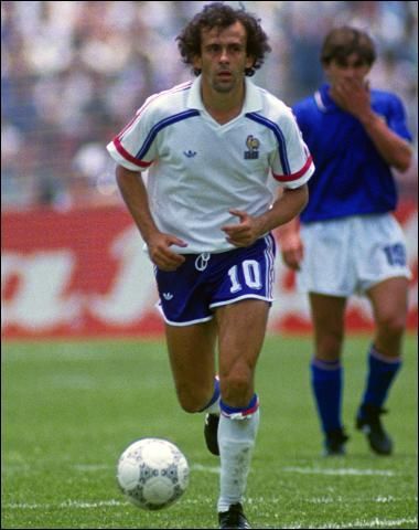 谁是足坛最佳十号,在足球界谁最强