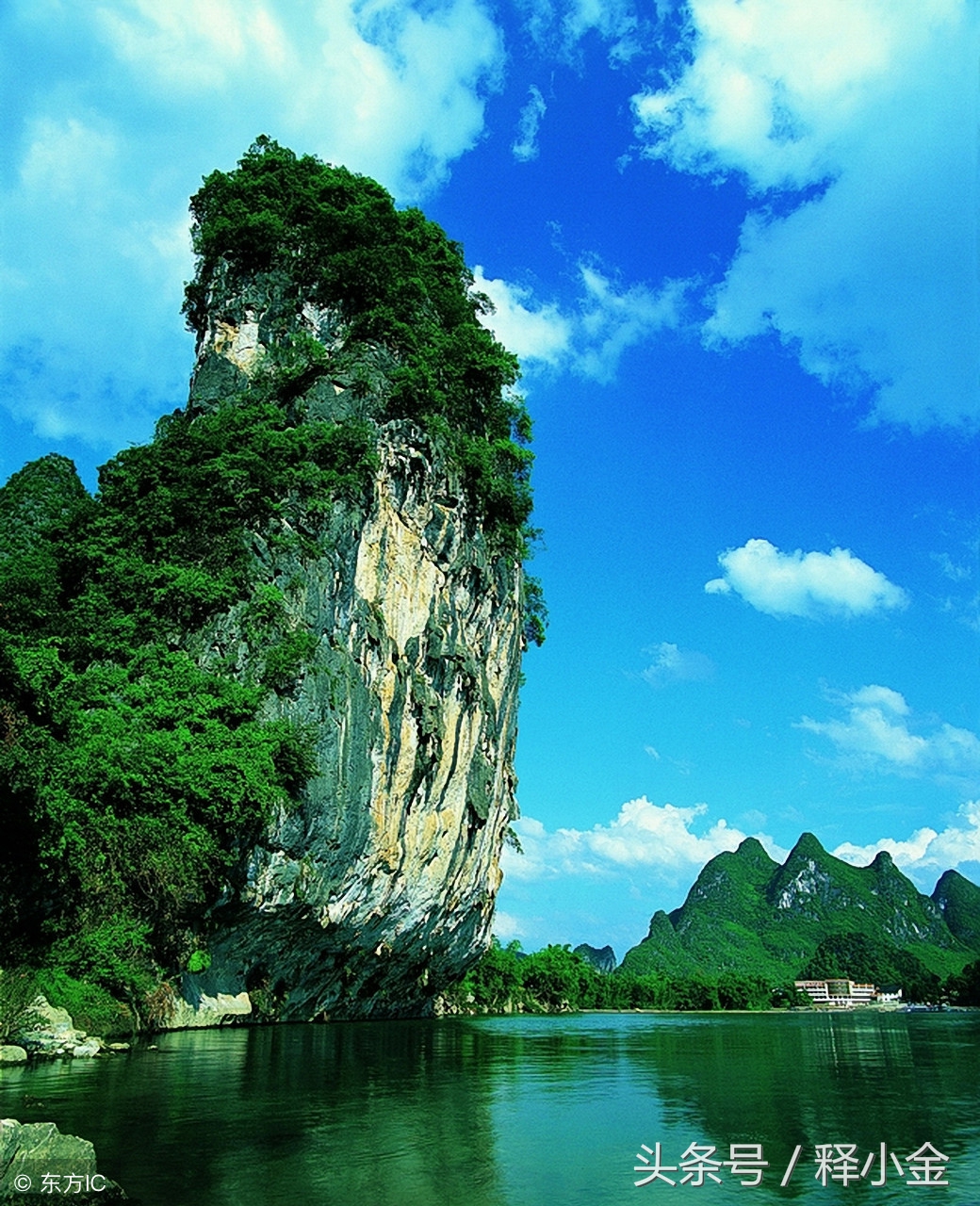 踢球每一步都有假动作，但那不是赢球的本质