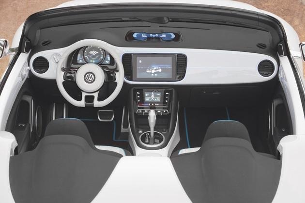 甲壳虫汽车改电动,全新四门版甲壳虫2022进口