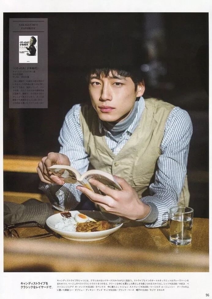 男生海边拍照如何摆pose,双人男生拍照pose姿势大全