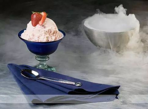 夏天悄悄来临留下小秘密,日本原装进口冰淇淋