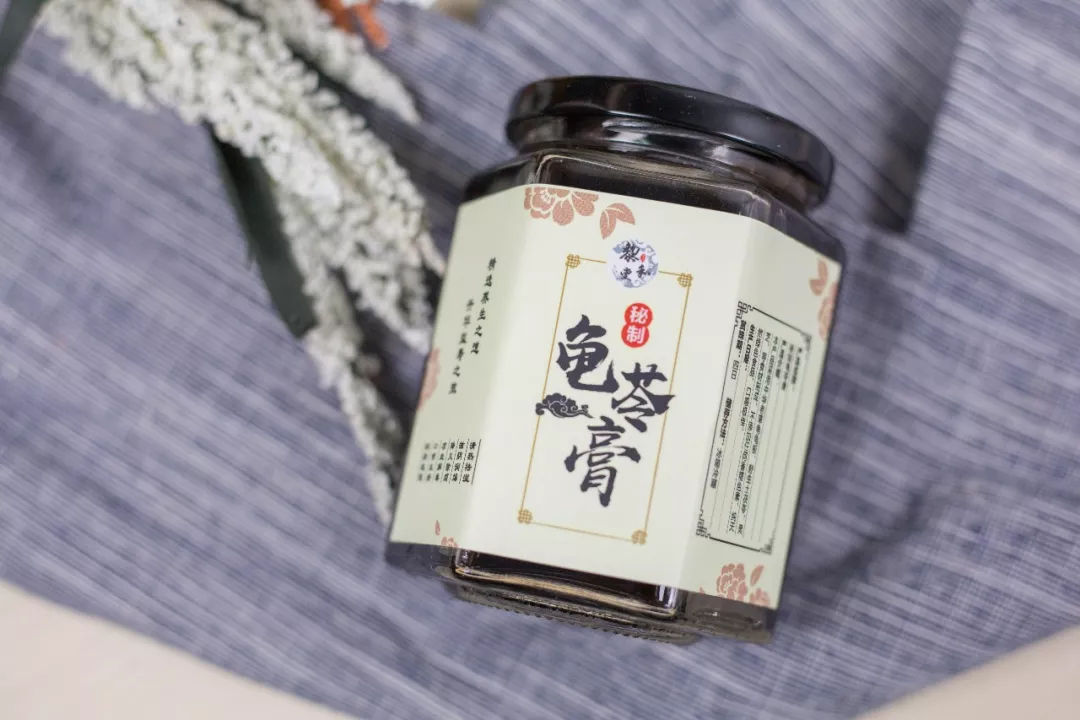 一周只卖3天网红龟苓膏，熬夜睇波食一盅即刻下火