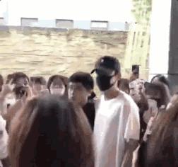 在镇魂中朱一龙演了几个角色,朱一龙镇魂痛心片段