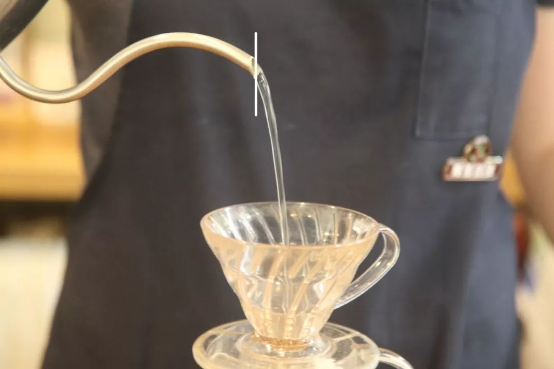 手冲咖啡粉水比1:15怎么计算克重,手冲咖啡豆养豆期和醒豆期的定义