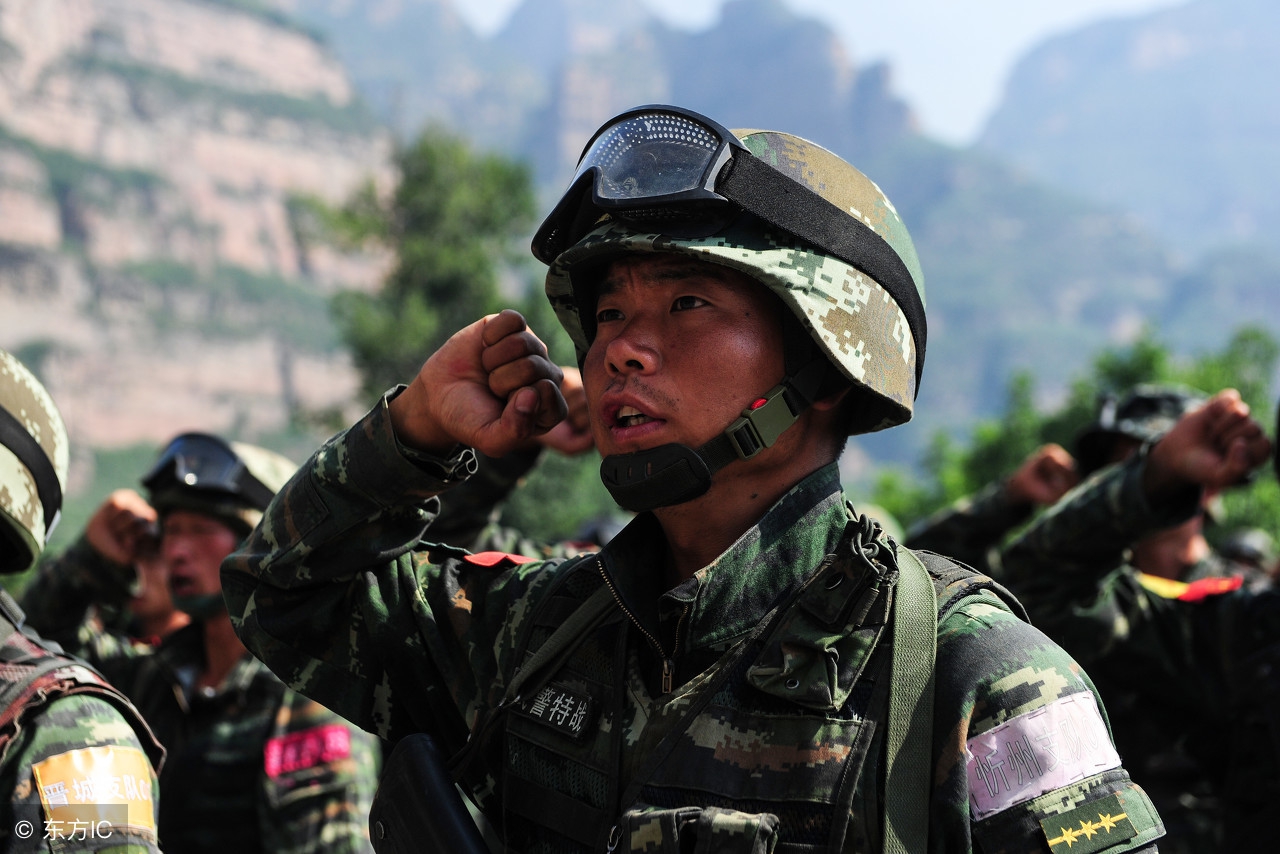 鐑鍐涙梾灏忚鍦ㄧ嚎,鐗瑰埆鐑鐨勬槦闄呭啗鏃呮枃