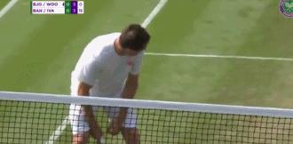 内马尔经典进球挑球过人展现天赋,内马尔的绝招