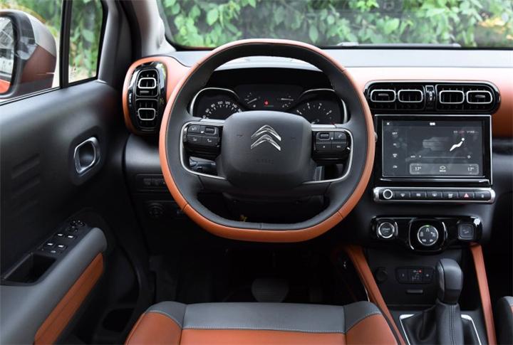 萌这个词来历,萌这个字念什么