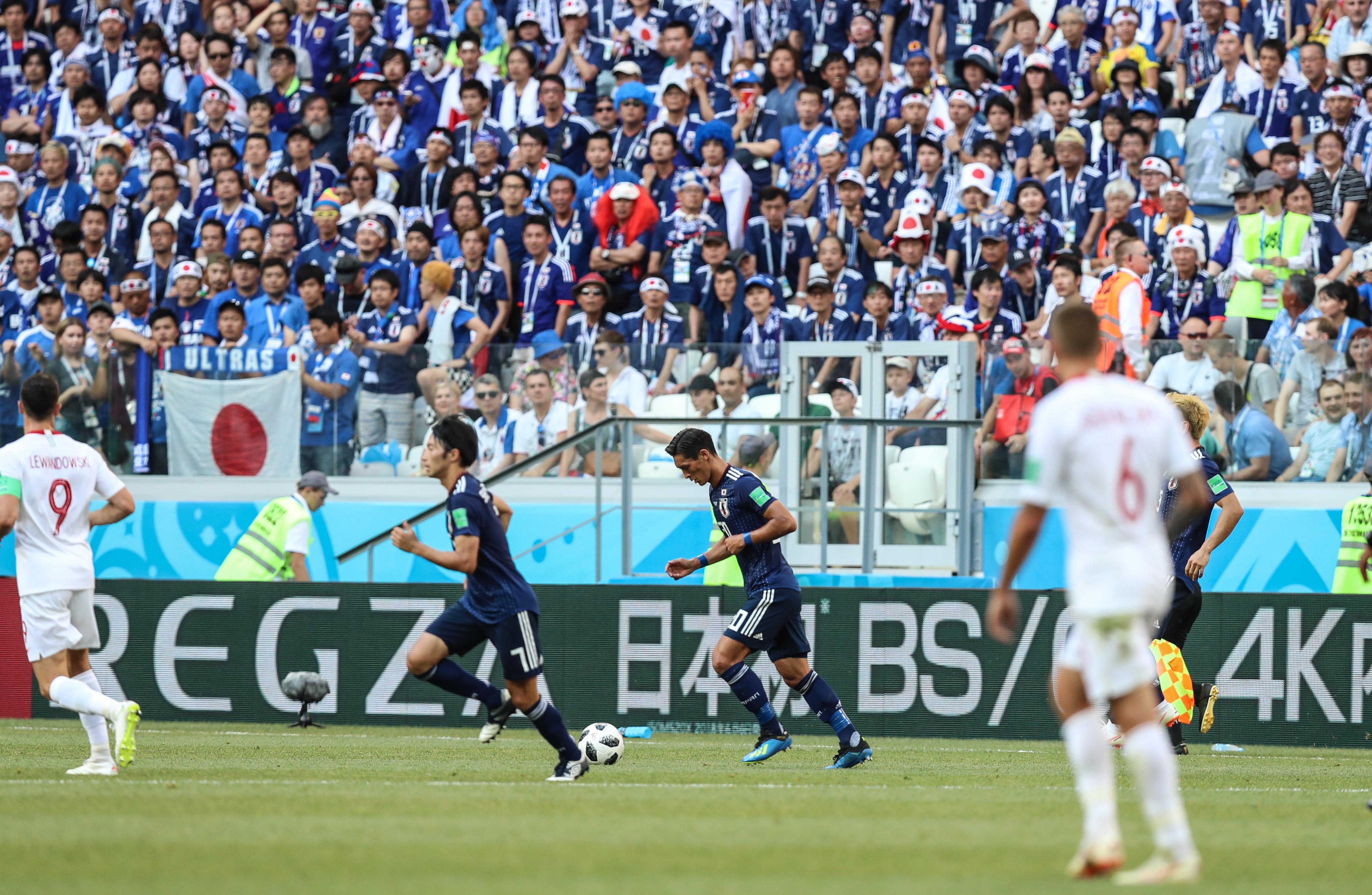 国足回应世界杯,世界杯被中文扎心标语