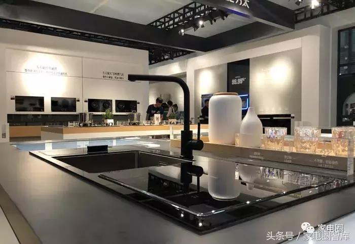 从时尚圈到家电业，联名款魅力为何不敌跨界原创