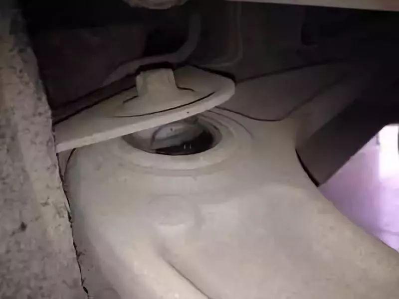 兄弟间的小动作,兄弟之间的小动作