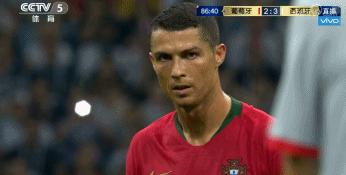 翻滚，慌的一比，点球，VAR，这注定是一届话题性十足的世界杯