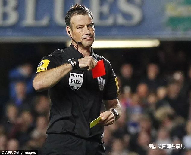 粉粉的裁判举止夸张，笑点满满，然而他却承受着巨大的委屈