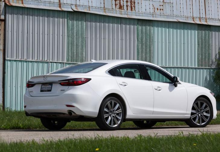 马自达阿特兹2.0豪华版测试,阿特兹移植2.5t发动机四驱