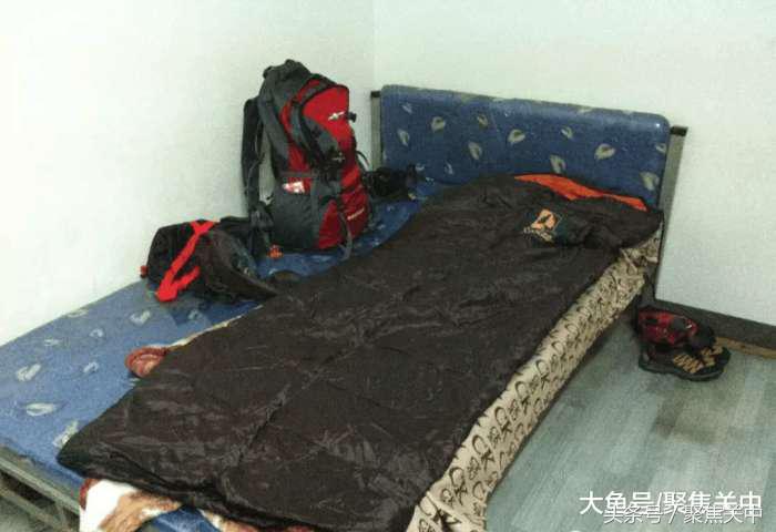 20岁姑娘一个人穷游中国,山西姑娘一个人在旅游