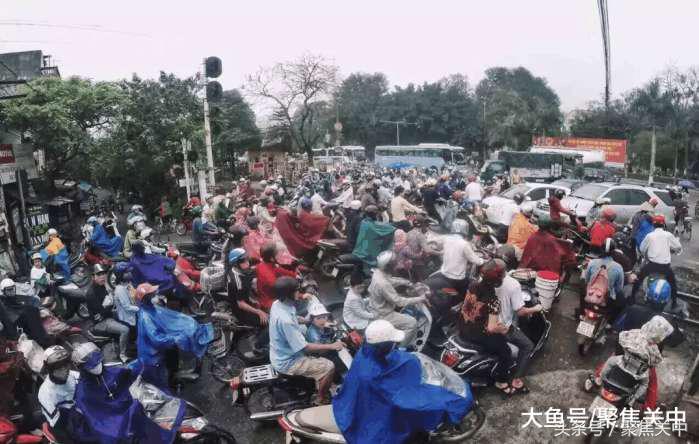 20岁姑娘一个人穷游中国,山西姑娘一个人在旅游