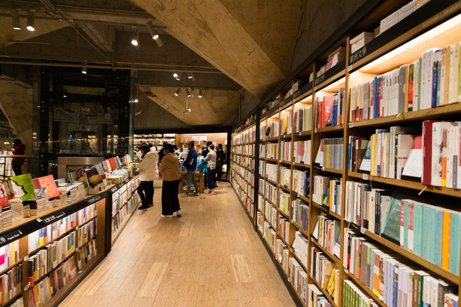 春熙路太古里简介,春熙路街拍太古里