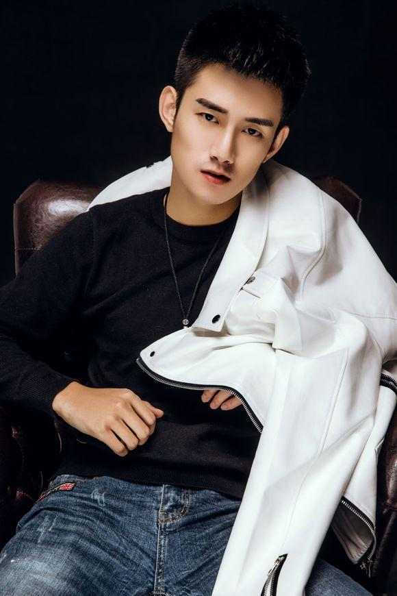 歪歪阿哲去哪了,阿哲十周年庆典歪歪官方惊喜