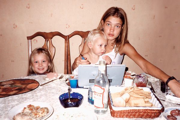 LV太子妃代言的艾格女装，为什么会卖给东莞老板周进国