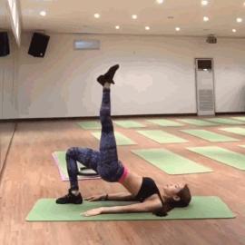 瘦大腿和大腿根和假胯最快的方法,懒人动作躺着就能瘦大腿上的肉