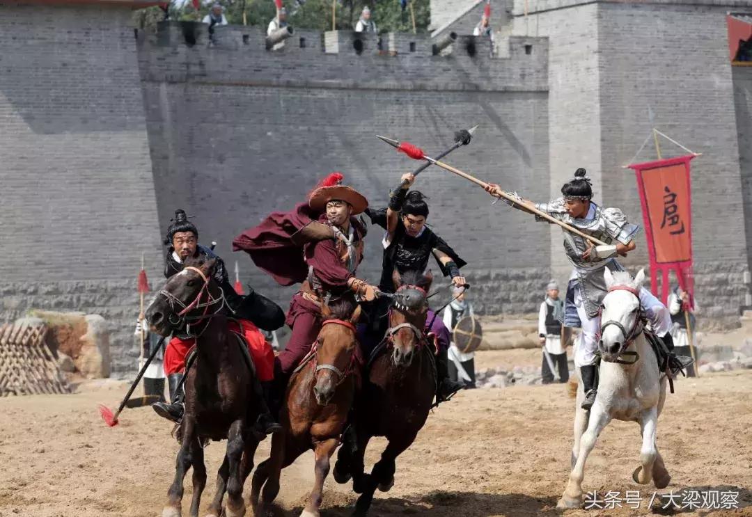 世界杯足球宝贝巡游,足球宝贝秀现场