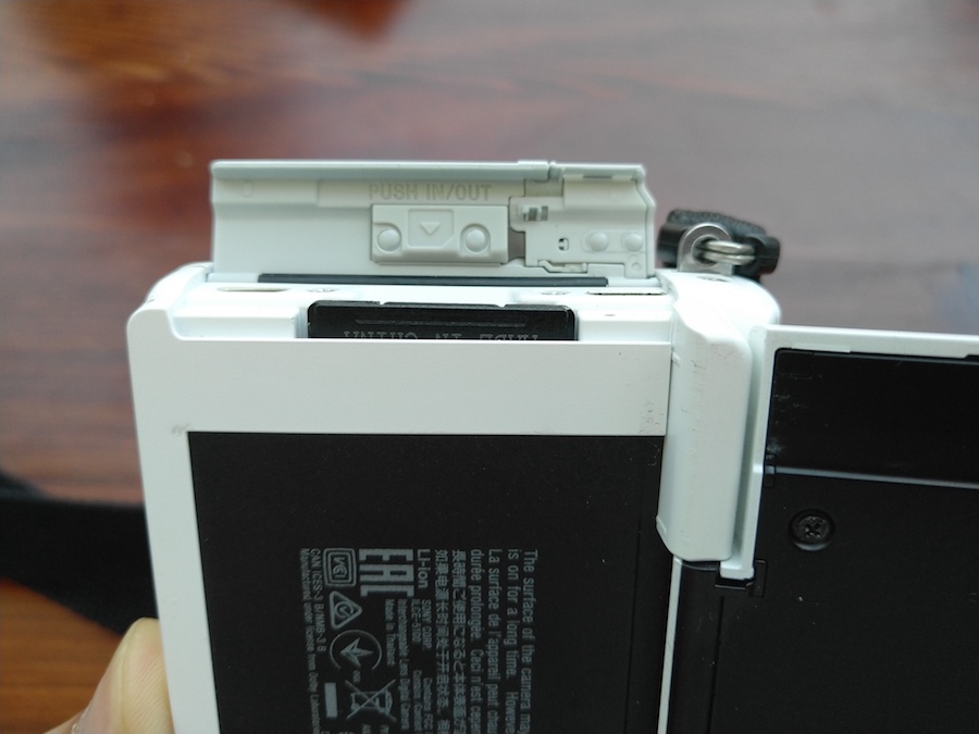 索尼微单相机屏幕维修多少钱,sony微单相机