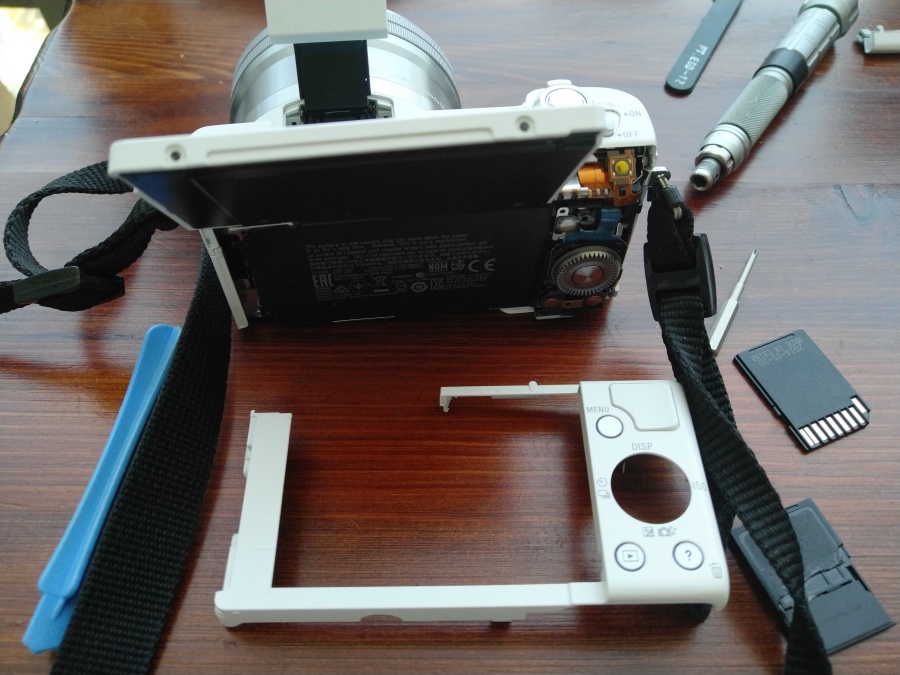 索尼微单相机屏幕维修多少钱,sony微单相机