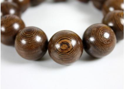 红木家具鸡翅木颜色,红木里鸡翅木排第几