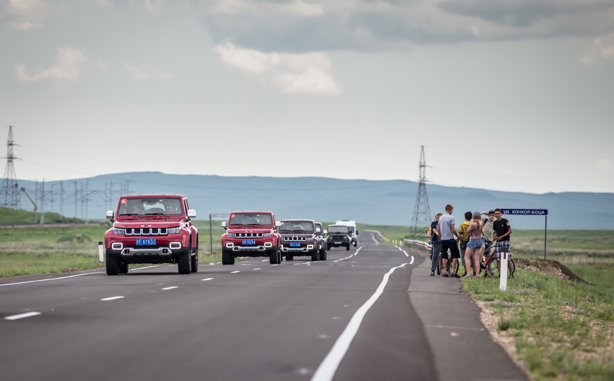 西伯利亚越野视频,北京汽车bj40plus越野试驾体验