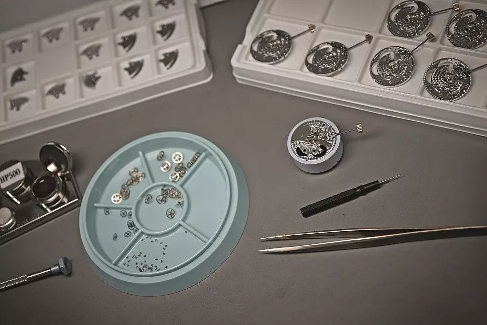 为了一个认证损坏5%的手表，21天测试一块表，帕玛强尼为品质拼了