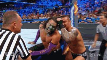 兰迪奥顿残忍时刻,smackdown最新一期兰迪罗曼