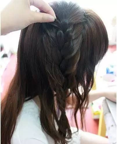 一分钟完成的编发,6款超简单气质编发60秒内就能学会