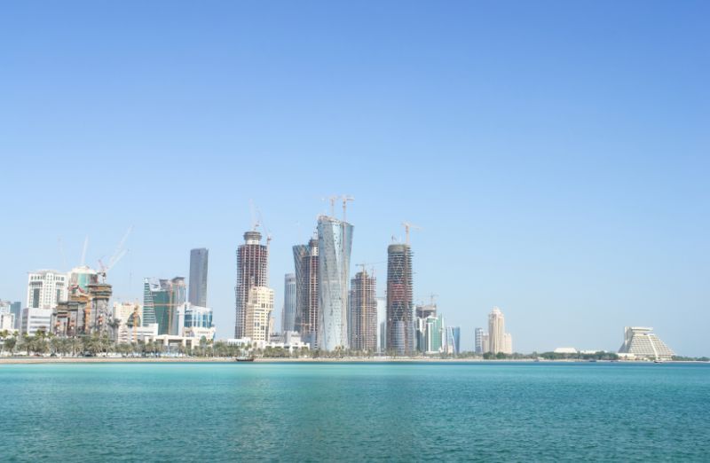 亚洲竟还有个比欧美富裕的小国，下届世界杯举办地直航免签还美哭