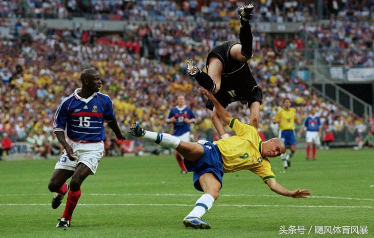 莫德里奇实至名归,世界杯金球奖莫德里奇