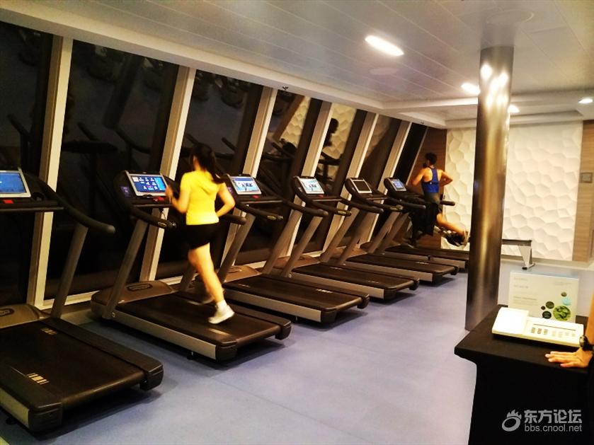 坐奢华游轮什么感受？房间就像漂在海上量子号游记！