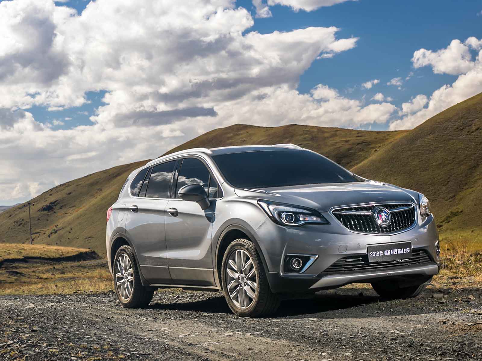 别克昂科威车主用车分享:有钱还得上2.0T,车内空间表现令人满意