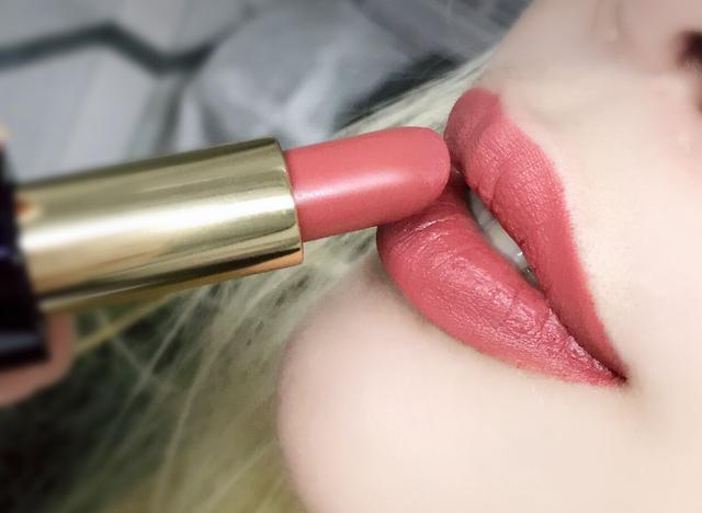 适合春夏的大牌口红色号推荐试色,最好看的37号口红