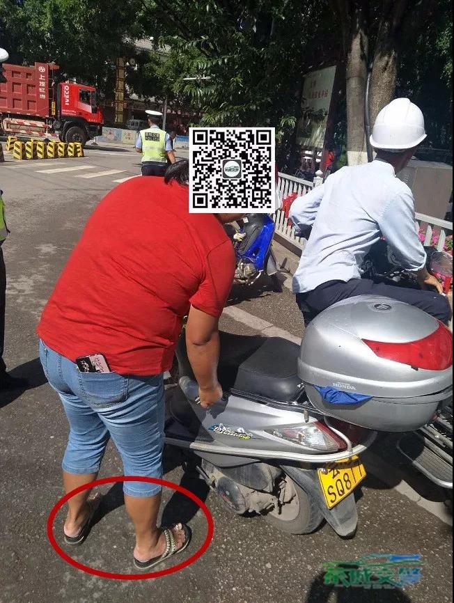 货车司机穿拖鞋驾驶违规吗,穿拖鞋开车车主知道吗