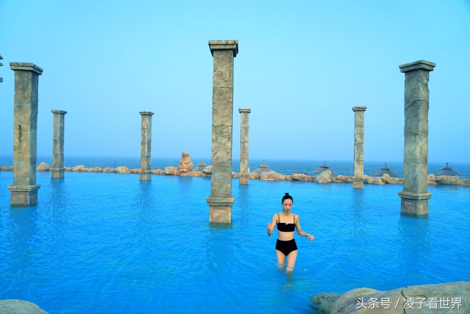 沙滩拾贝壳景区,沙滩花海美景